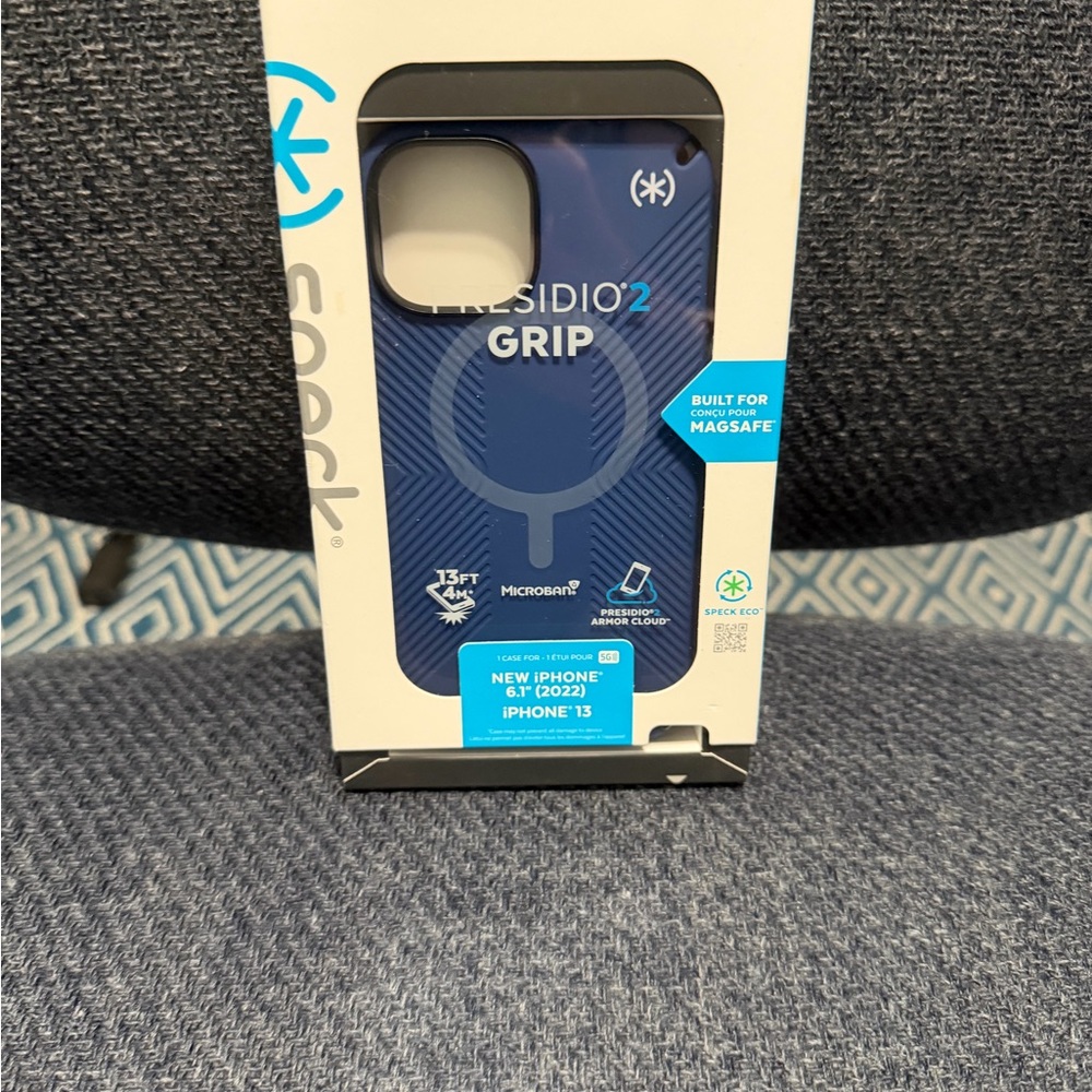 Speck Presidio2 Grip Case for iPhone 13 - Navy Blue